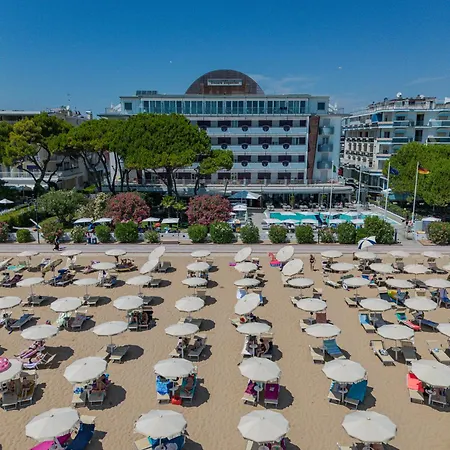 Hotel Cesare Augustus-3